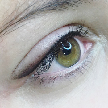 Eyeliner avec effet poudré