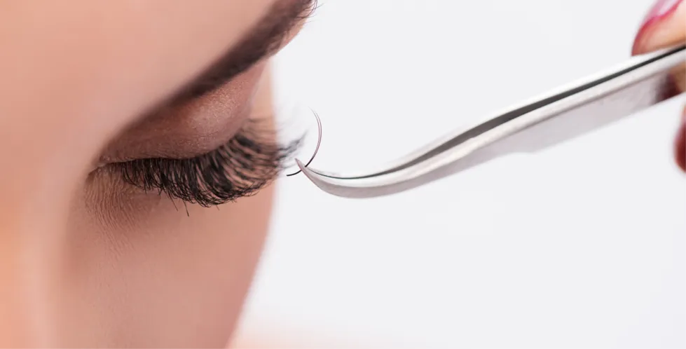 Maquillage permanent cils